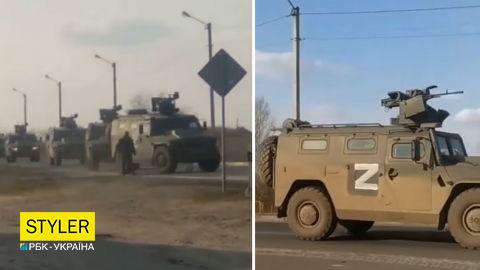 Українець голими руками зупиняв колону ворожої техніки: відео