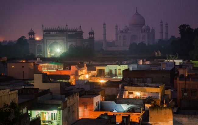 Посольство США в Багдаді піддалося ракетному обстрілу