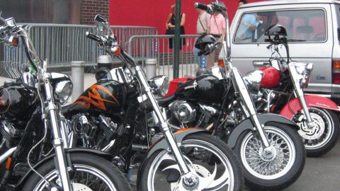 Полиция поймала байкеров, которые жестоко избили молодую пару в Черкассах (видео)