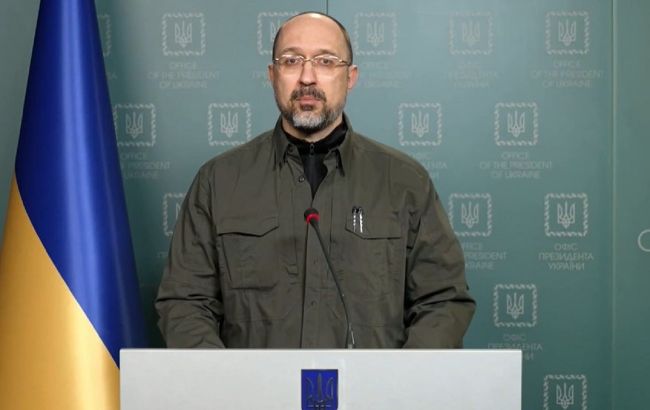 Кабмін дозволив контролювати ціни на соціальні продукти, ліки та паливо