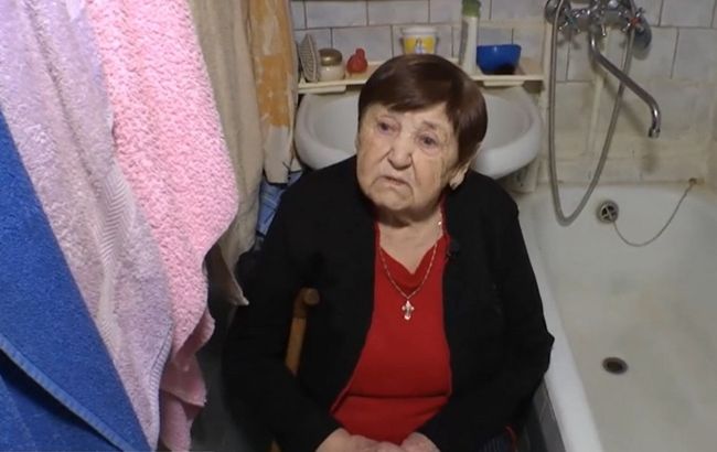 91-річна жінка лишалася під обстрілами в Чернігові, аби врятувати картини чоловіка-художника