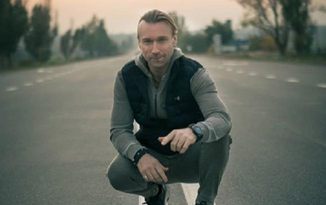 Олегу Віннику подарували незвичайний презент у Бердянську