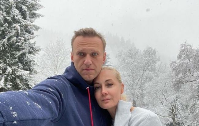 Лидеры Германии, Британии и Австрии призвали освободить Навального
