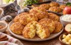 Печенье с кисломолочным творогом и яблоками: простой ароматный рецепт к чаю