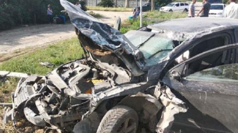 У Херсонській області водій в'їхав в зупинку, двоє загиблих