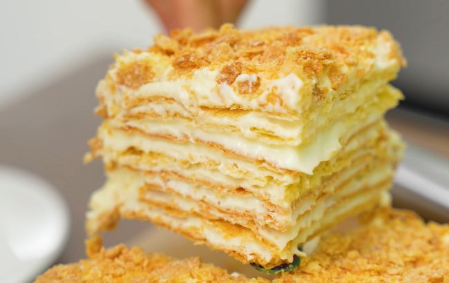 Наполеон з незвичним кремом "Дипломат": смачний спосіб, про який ми не знали раніше