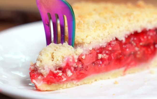 Самый простой ягодный пирог, который не нужно даже замешивать