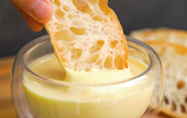 Самый вкусный сырный соус за 1 минуту: этот рецепт должен знать каждый!