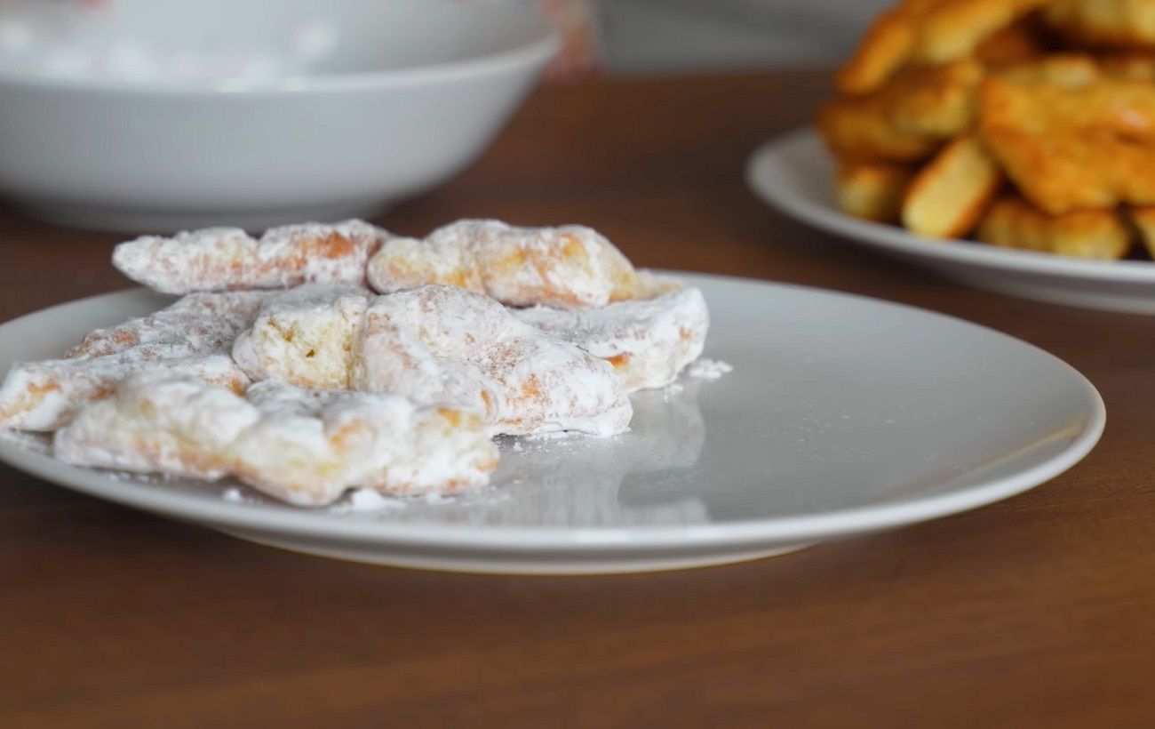 Украинские вергуны на сковороде: бюджетная выпечка на кефире за 20 ...