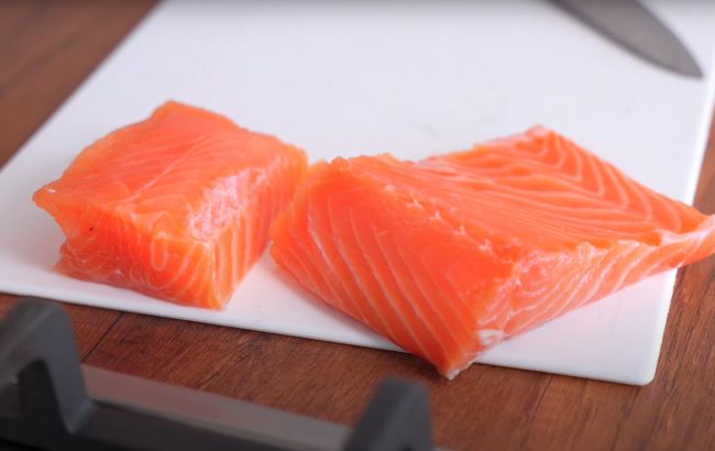 Соленая красная рыба в 1000 раз вкуснее магазинной! Просто добавьте этот продукт