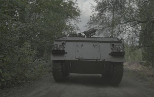 "Стальной фронт" Ахметова закупил британские БТР для ВСУ