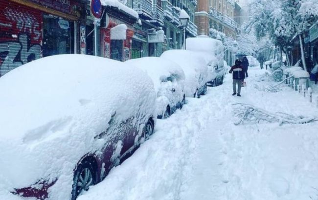 Потужні снігопади в Іспанії: кількість жертв зросла