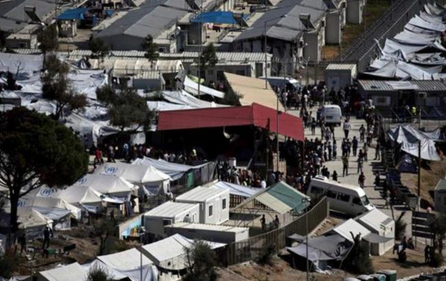 У Греції 17-річних афганців засудили на п'ять років за підпал табору для мігрантів