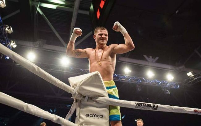 Измочалил в юшку: Беринчик в Киеве сразил "Русского молота" (видео)