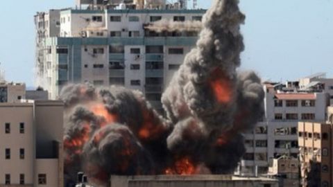 Армия Израиля атаковала дом командира ХАМАСа