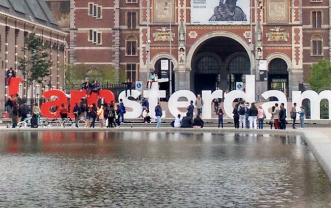 В Нідерландах поліція застосувала водомети проти протестувальників