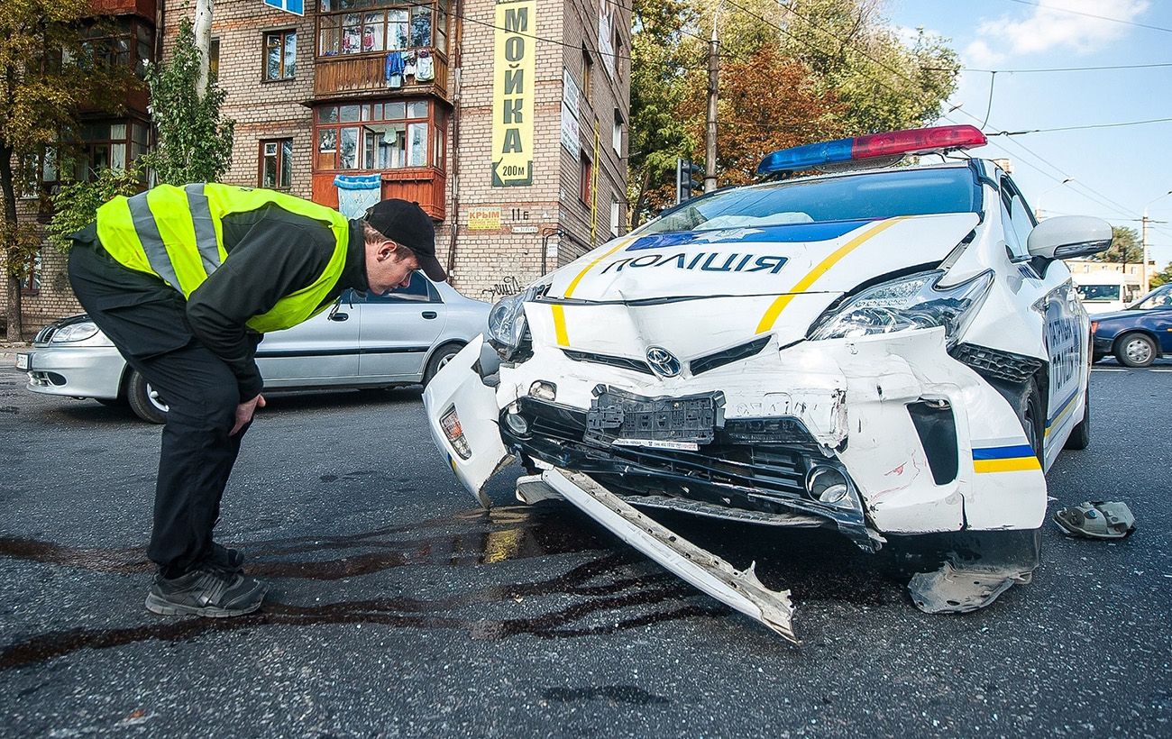КрАЗ для перевозки танков и полицейские автомобили-фантомы. Главное из мира авто в Украине