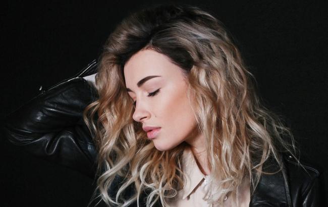 Приходько представила новую песню, написанную под стук карандаша