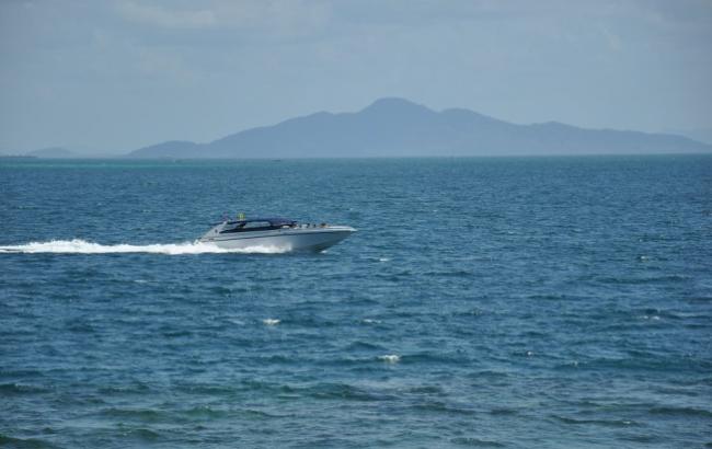 В Турции продали катер с ванной на борту