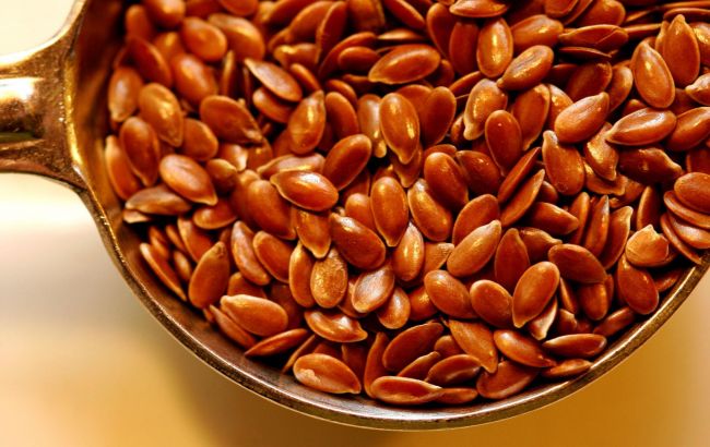 Що станеться з вашим тілом, якщо ви будете їсти насіння льону щодня