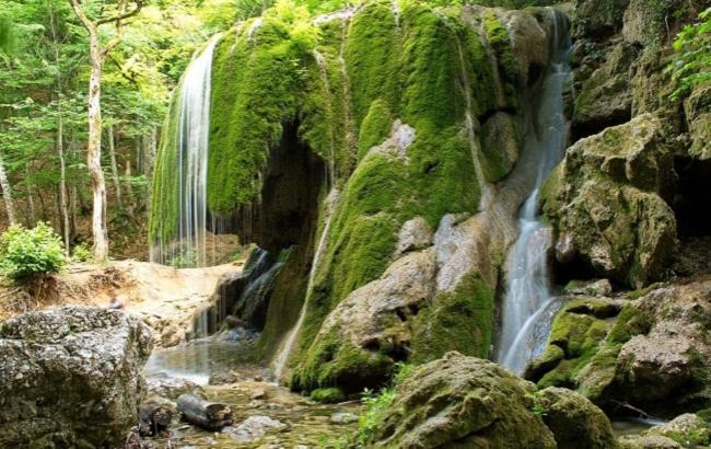 В Крыму "поломался" водопад