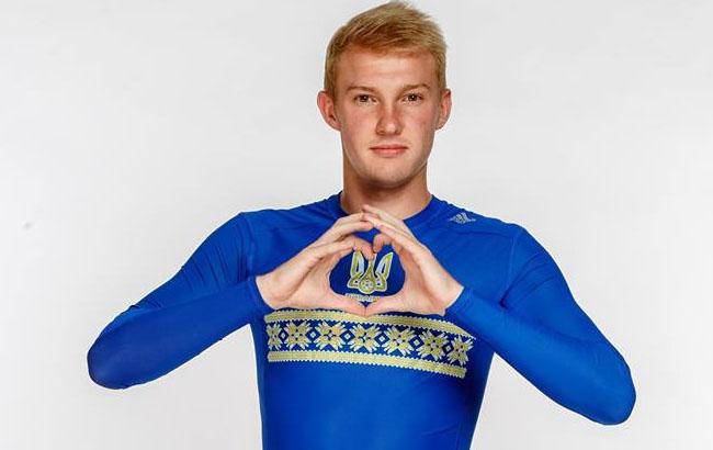 Звезды украинского футбола устроили фотосессию в честь нового лого ФФУ