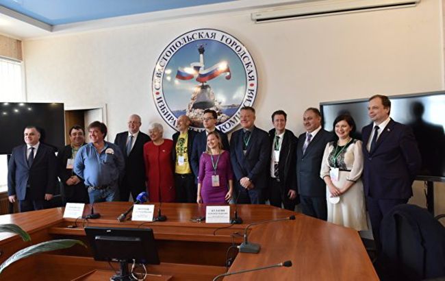 Международные наблюдатели на "выборах" в Крыму были "симпатизирующими РФ", - ИС