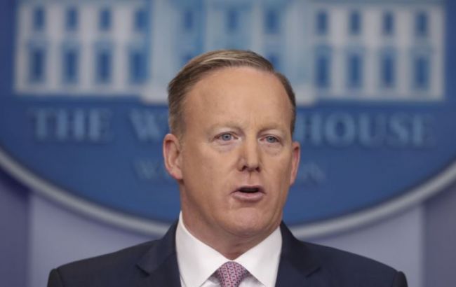 У Білому домі перевіряють телефони співробітників через витік інформації в ЗМІ, - Politico