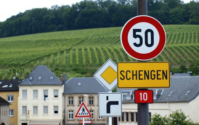 Еврокомиссия дала "зеленый свет" присоединению Хорватии к Шенгену