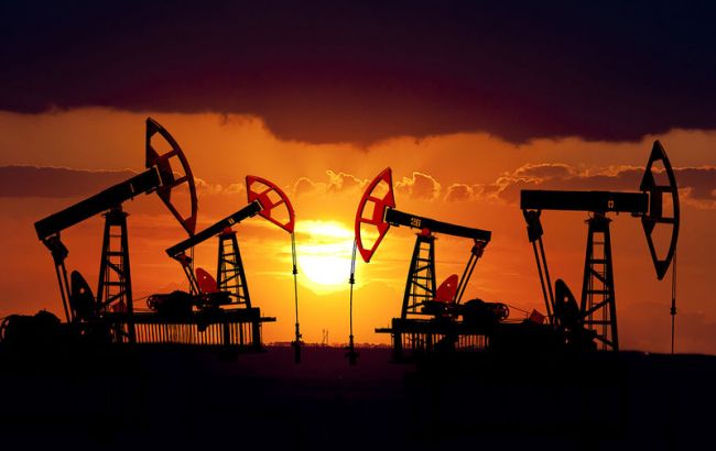 Ціна нафти Brent піднялася вище 51 доларів за барель