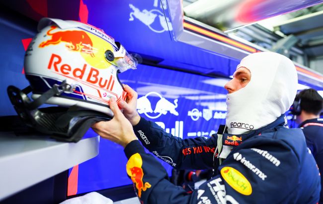 Ферстаппен показал лучшее время в первой сессии предсезонных тестов Формулы-1