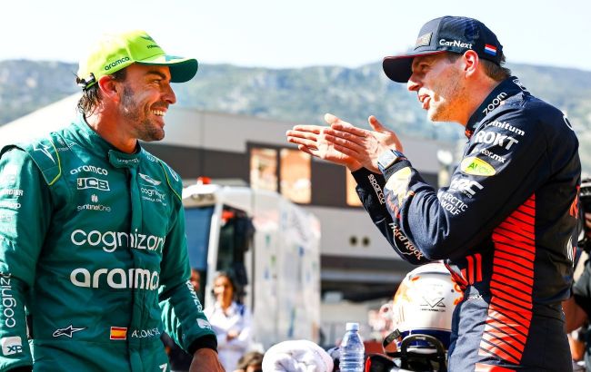 Без Феттеля, але з чемпіонами. "Мерседес" склав список кандидатів на місце Хемілтона