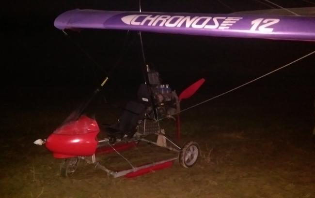 Прикордонники затримали контрабандистів сигарет і дельтаплан у Закарпатській області