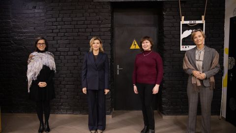 Зеленська з послами Канади та Німеччини відвідала унікальний музей "в темряві"