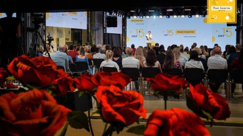 За 15 років благодійності Фонд Ріната Ахметова допоміг вижити 5 млн осіб