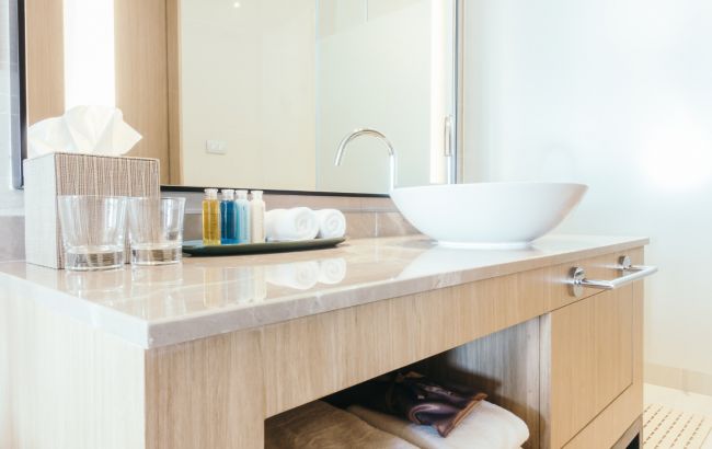 Заберіть їх звідти: топ-5 речей, які не можна зберігати під раковиною