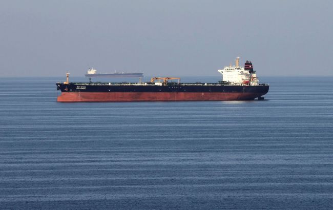 В Ормузском проливе пропал нефтяной танкер из ОАЭ