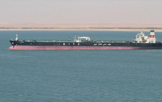 Ціни на нафту знижуються, незважаючи на затор в Суецькому каналі