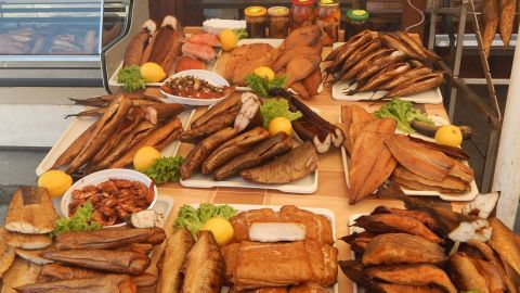 Як відрізнити натуральне копчення від "рідкого диму": найточніший спосіб