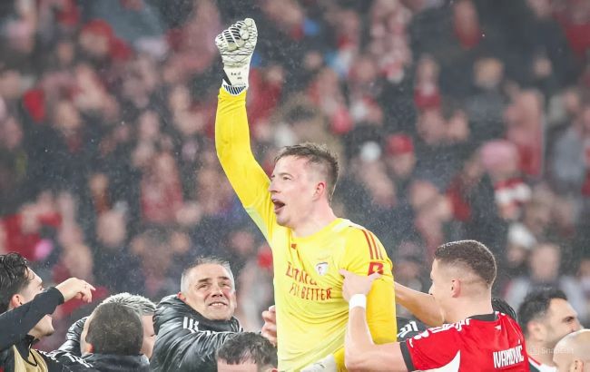 Реліквія для нащадків: рукавички Трубіна стали експонатом музею "Бенфіки"