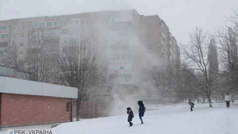 Непогода в Украине: в Запорожье на три дня закроют школы