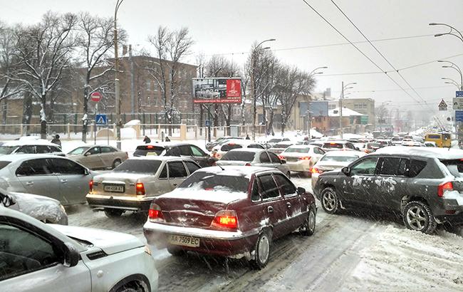 Затори у Києві досягли 6 балів