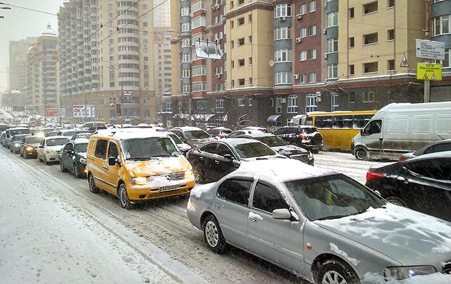 Затори у Києві досягли 6 балів