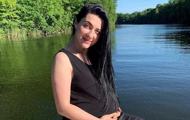 "На старте":  беременная Снежана Бабкина показала фото из роддома