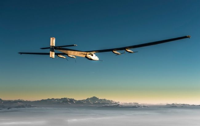 Самолет Solar Impulse 2 возобновит кругосветный полет в апреле 2016 г