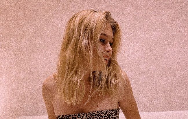 Дочь Веры Брежневой зачаровала идеальной фигурой в коротком топе