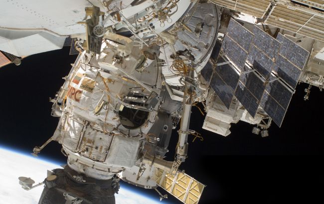 Перетворився у вогняну кулю: астронавт показав, як падав російський модуль "Пірс"