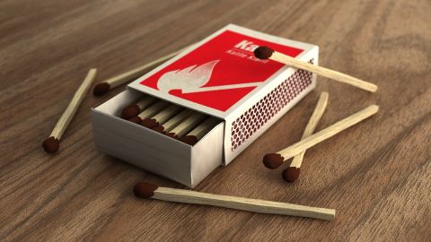 Україна ввела антидемпінгове мито на російські сірники та китайські труби