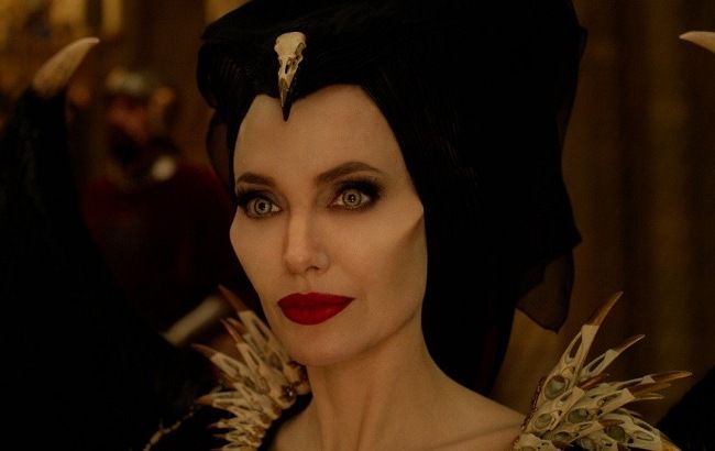 Малефисента: Владычица тьмы - в прокат вышел долгожданный фильм с Анджелиной Джоли в главной роли