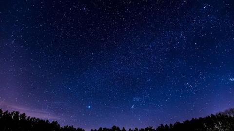 Що пророкують зірки на 4 липня: гороскоп на сьогодні